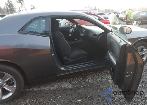 2022 Dodge Challenger Sxt из США, поврежденный, VIN 2C3CDZAG7NH211365